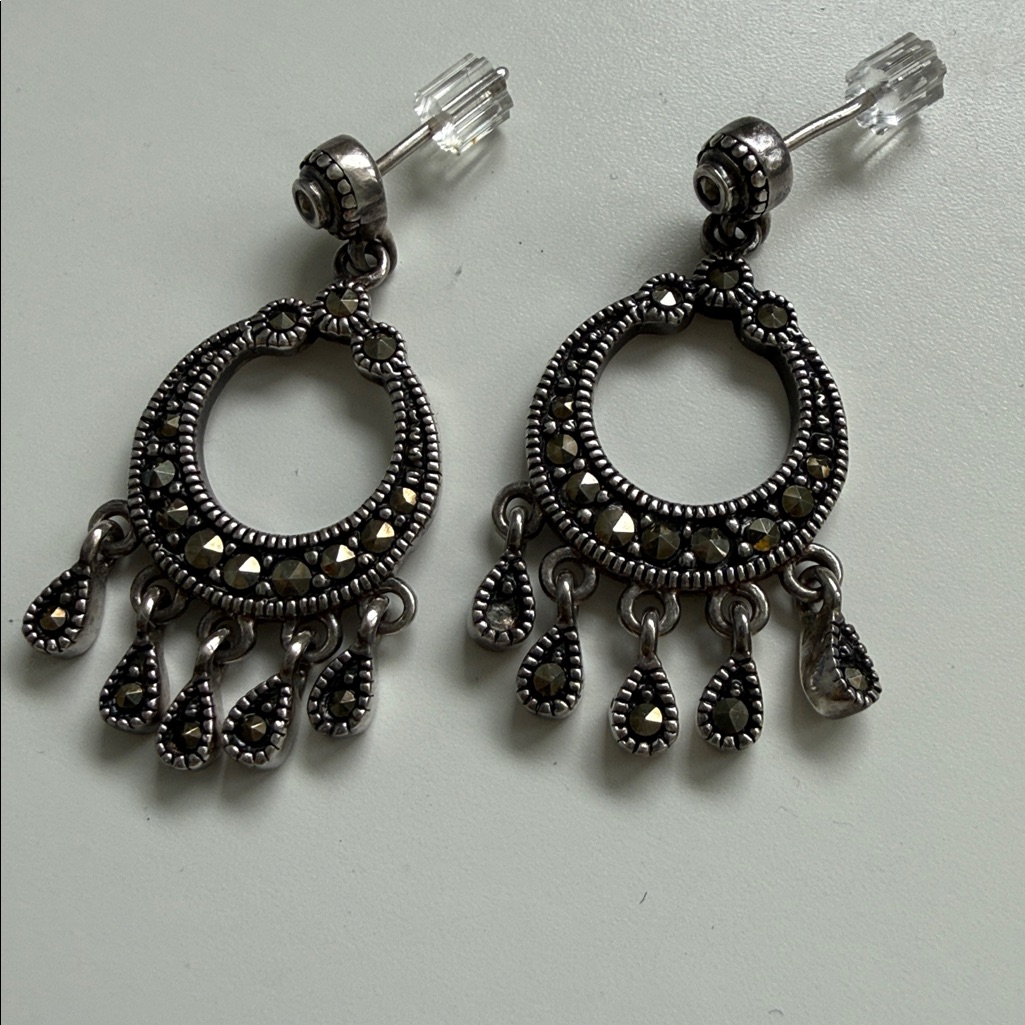 Vintage Judith Jack Elegant Silver Marcasite Dangle Earrings 27$